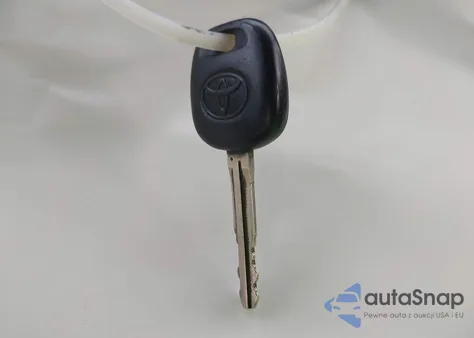 2005 Toyota Corolla Ce from USA, damaged, VIN 1NXBR32E35Z363011